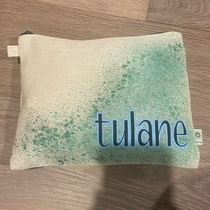 Tulane University pouch